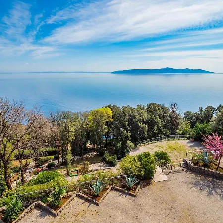 ゲストハウス Solaris Hoteli Mošćenička Draga