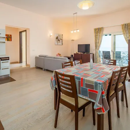 ゲストハウス Solaris Hoteli