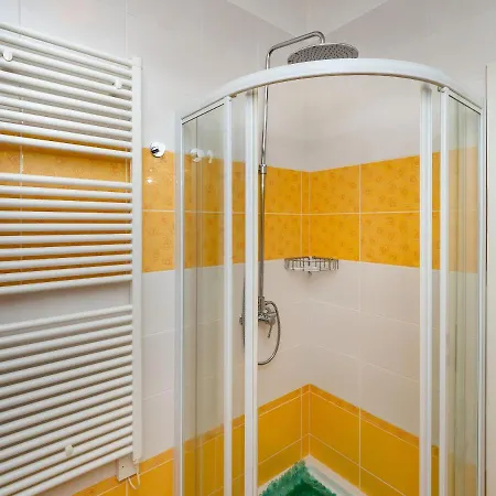 ゲストハウス Solaris Hoteli Mošćenička Draga