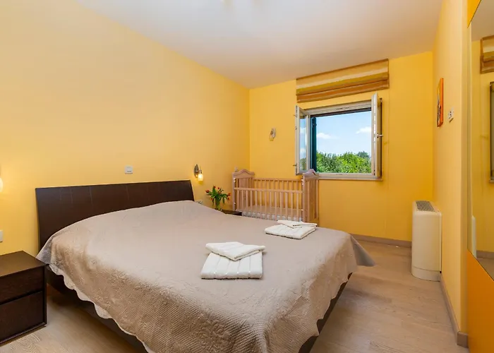 Solaris Vendégház 4*