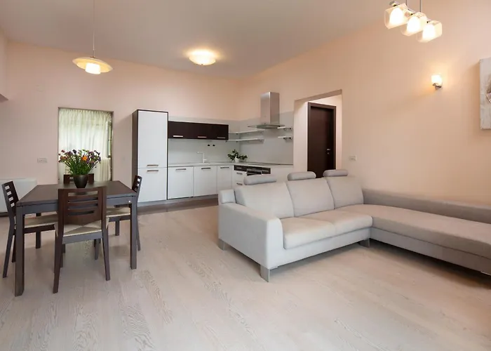 بيت ضيافة Solaris 4*