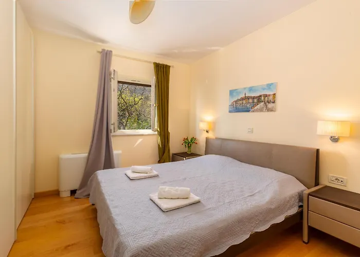 بيت ضيافة Solaris 4*